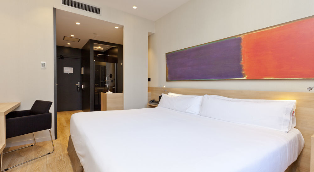 Hotel àmbit 4*